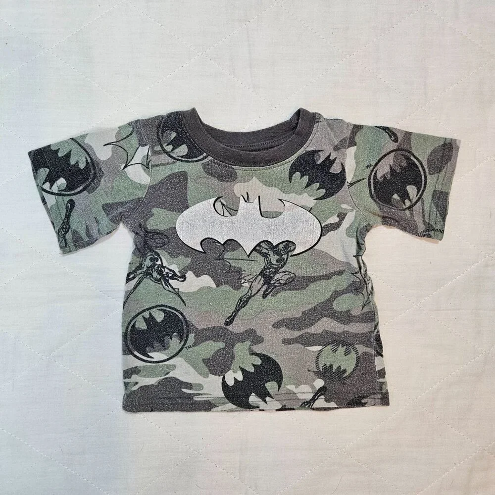 Justice League Baby Hero Lot Sz 12M Batman Superman Aquaman 3 Bodysuits 2 Shirts